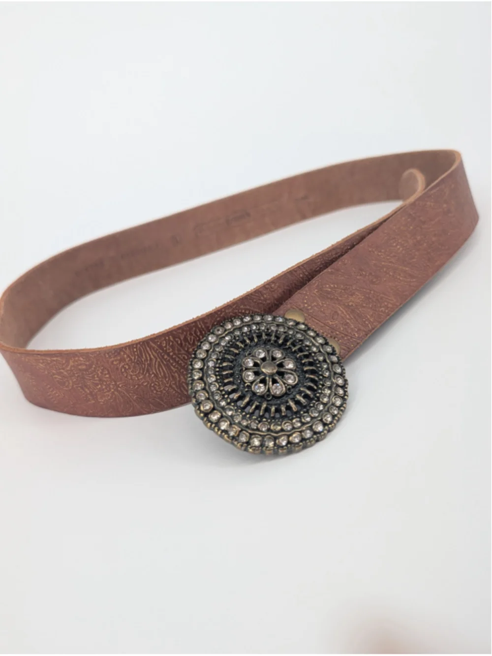 Fossil BT2918231 Leather Belt L Brown Gold Paisley Embossed Rhinestone Buckle